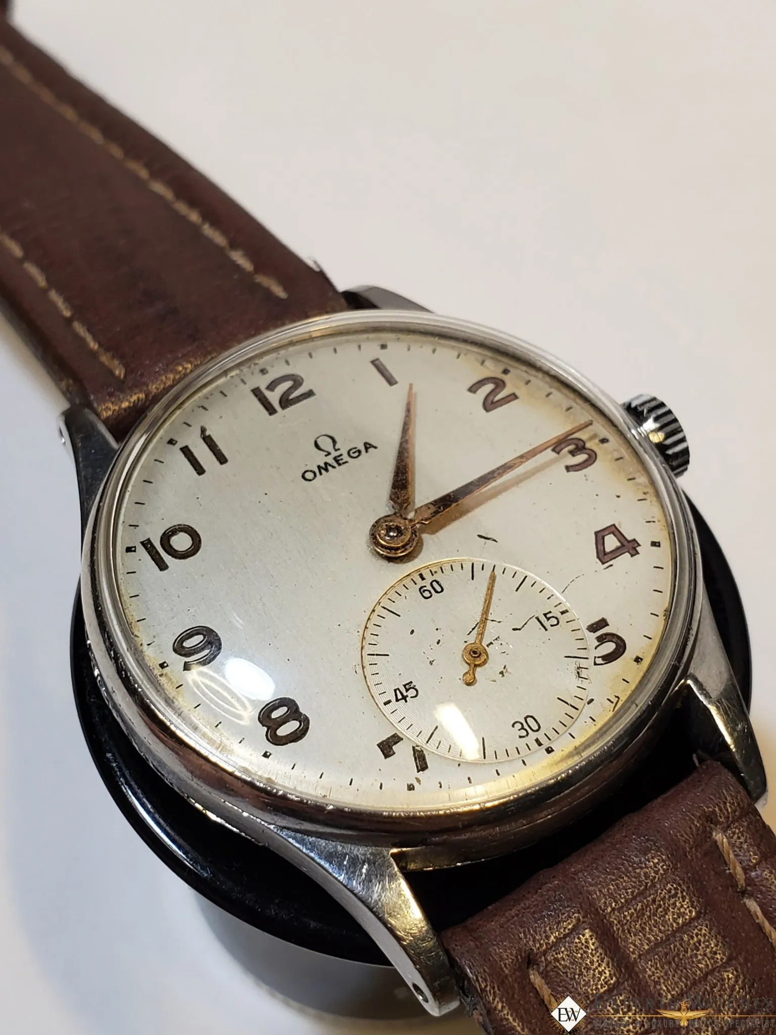 1940's Vintage Omega 2319 /2 Cal 30T2 Manual Movement Engraving 1946 Military