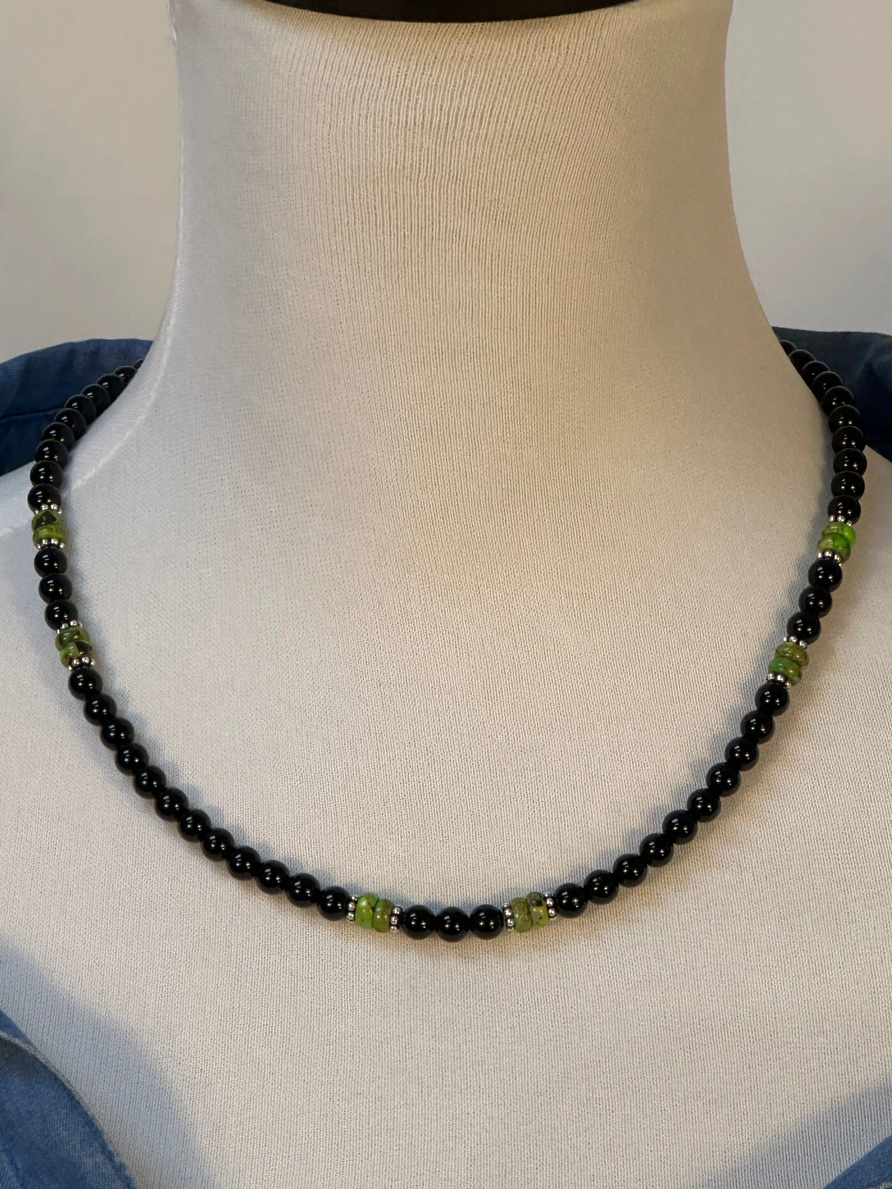 20" Black Onyx and Gaspeite Bead Necklace