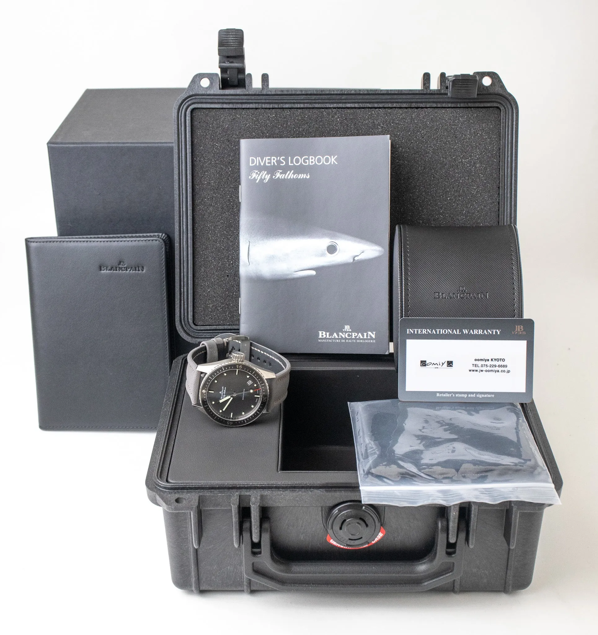 Blancpain Fifty Fathoms Bathyscaphe 5000 1210 G52A