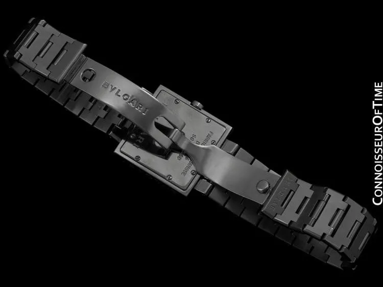 Bvlgari Bulgari Square Quadrato Mens Midsize / Unisex Watch, SQ 27SSD - Stainless Steel