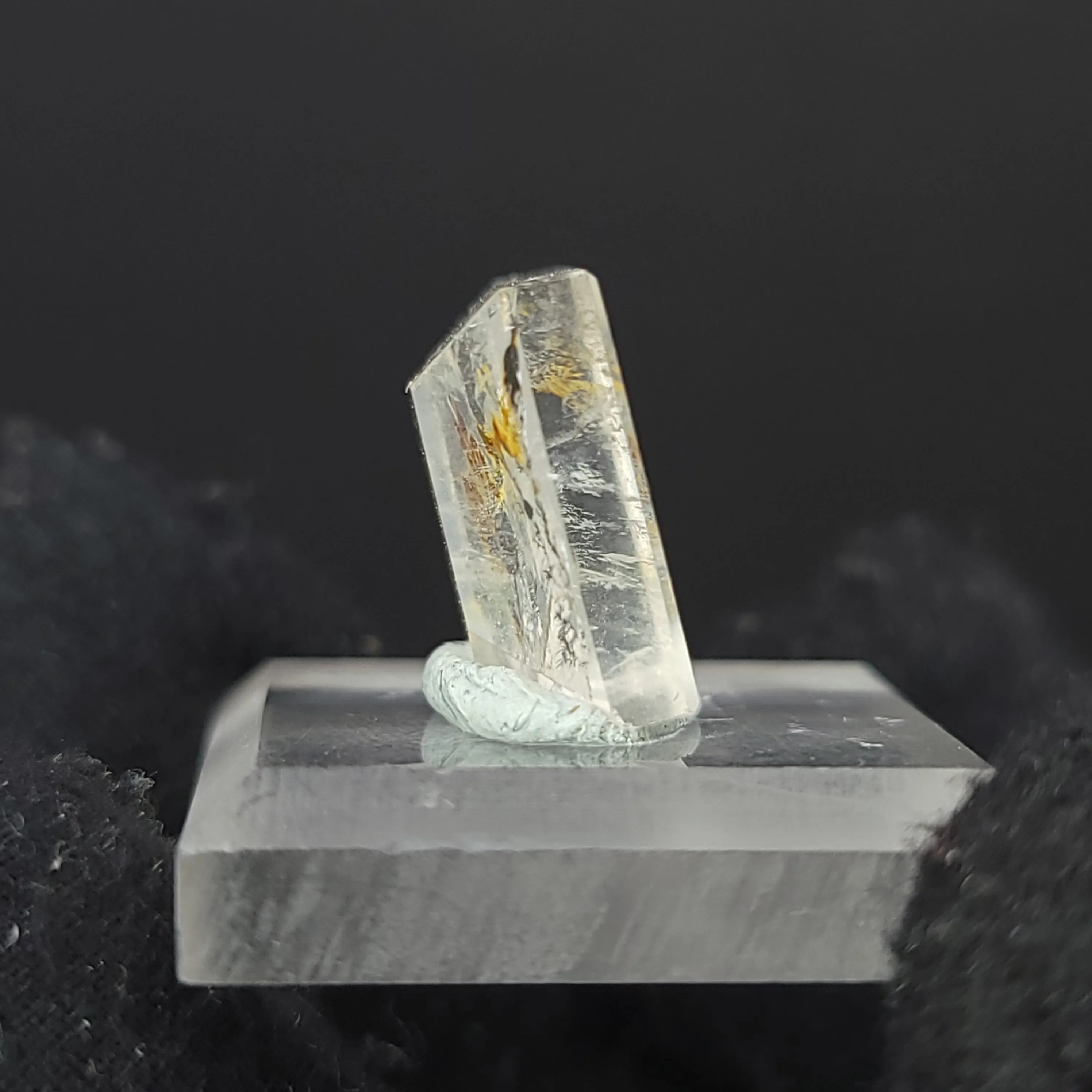 Dendritic Quartz. Square Facet,
