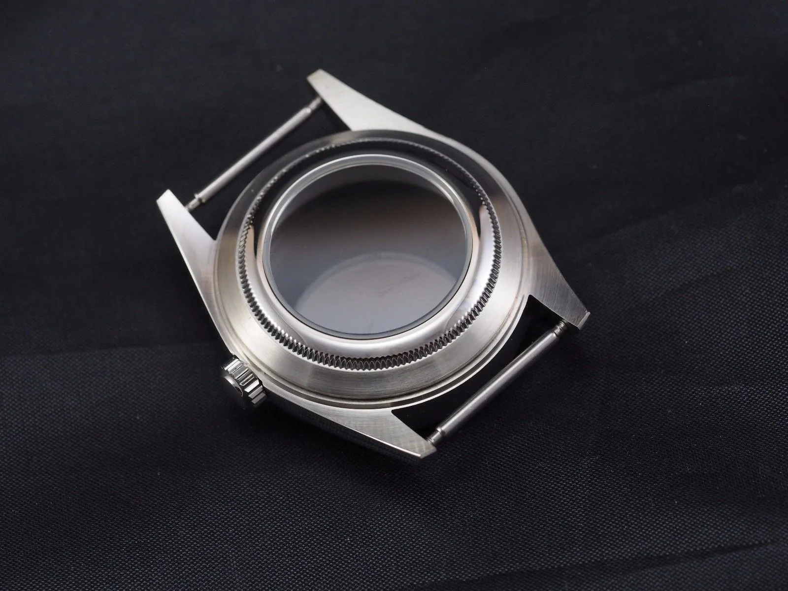 Explorer style watch case for ETA 2824 movement 39mm