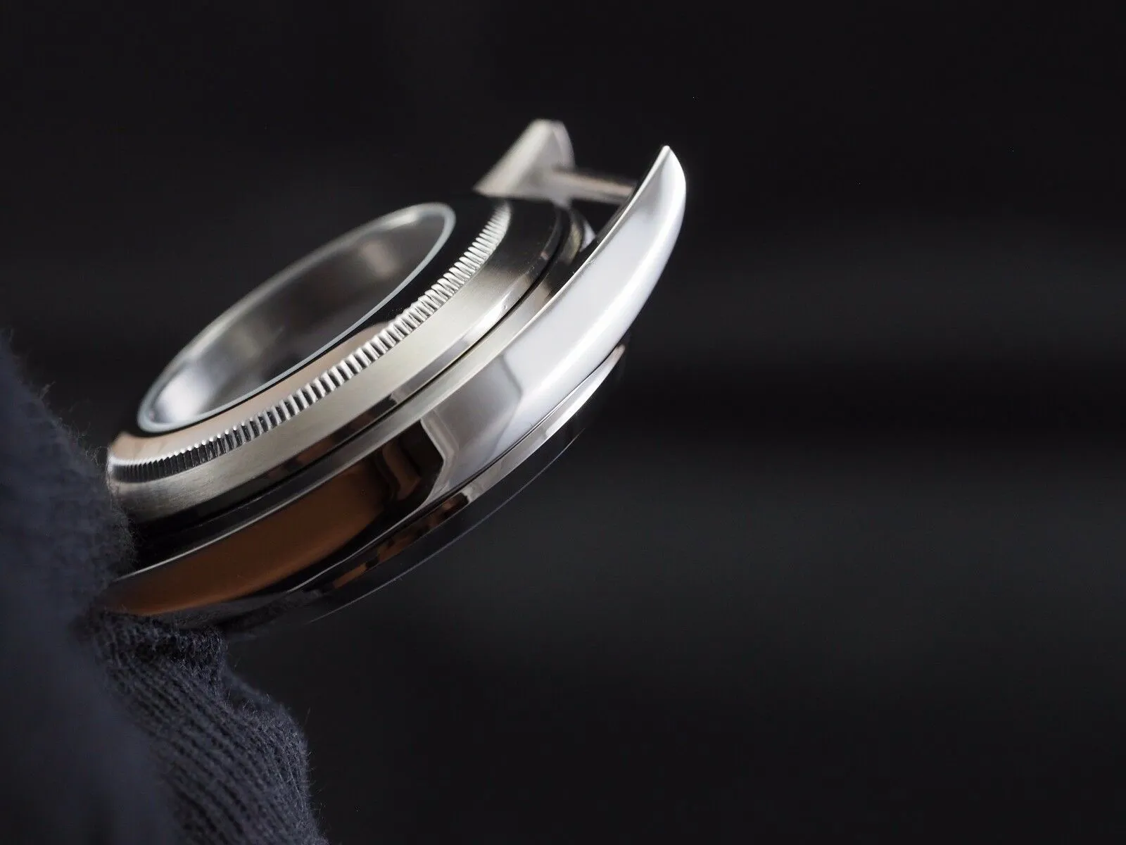 Explorer style watch case for ETA 2824 movement 39mm