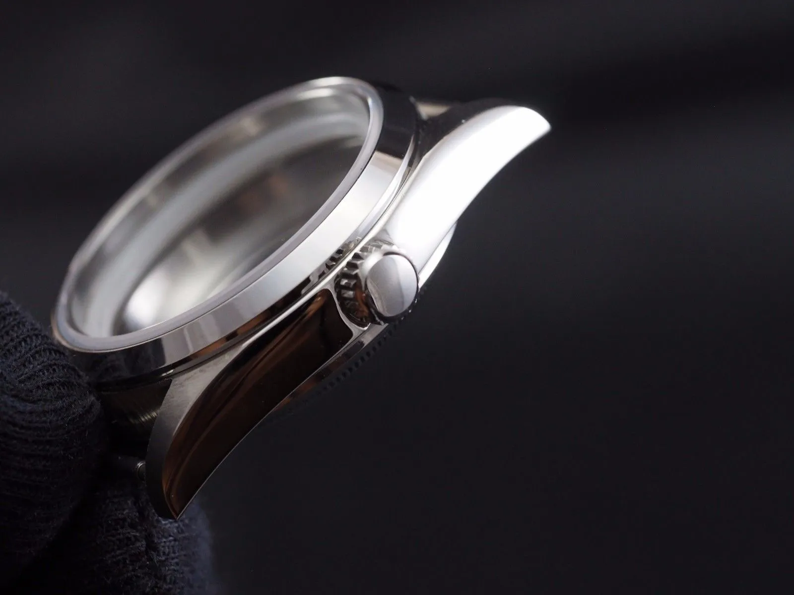 Explorer style watch case for ETA 2824 movement 39mm