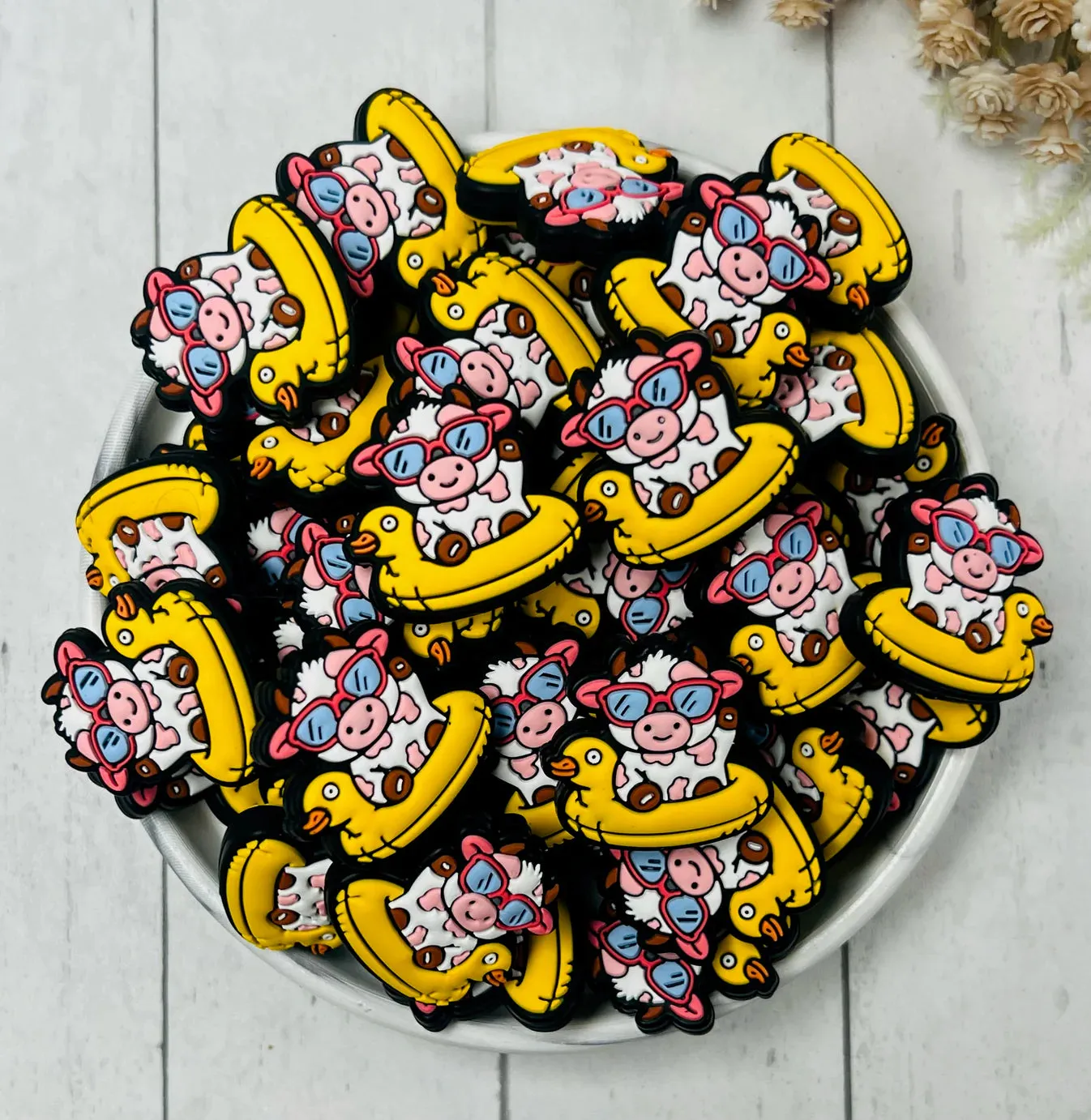 Floatin' FRED the Highland Cow Silicone Focal Beads Wholesale , Animal Shaped Beads