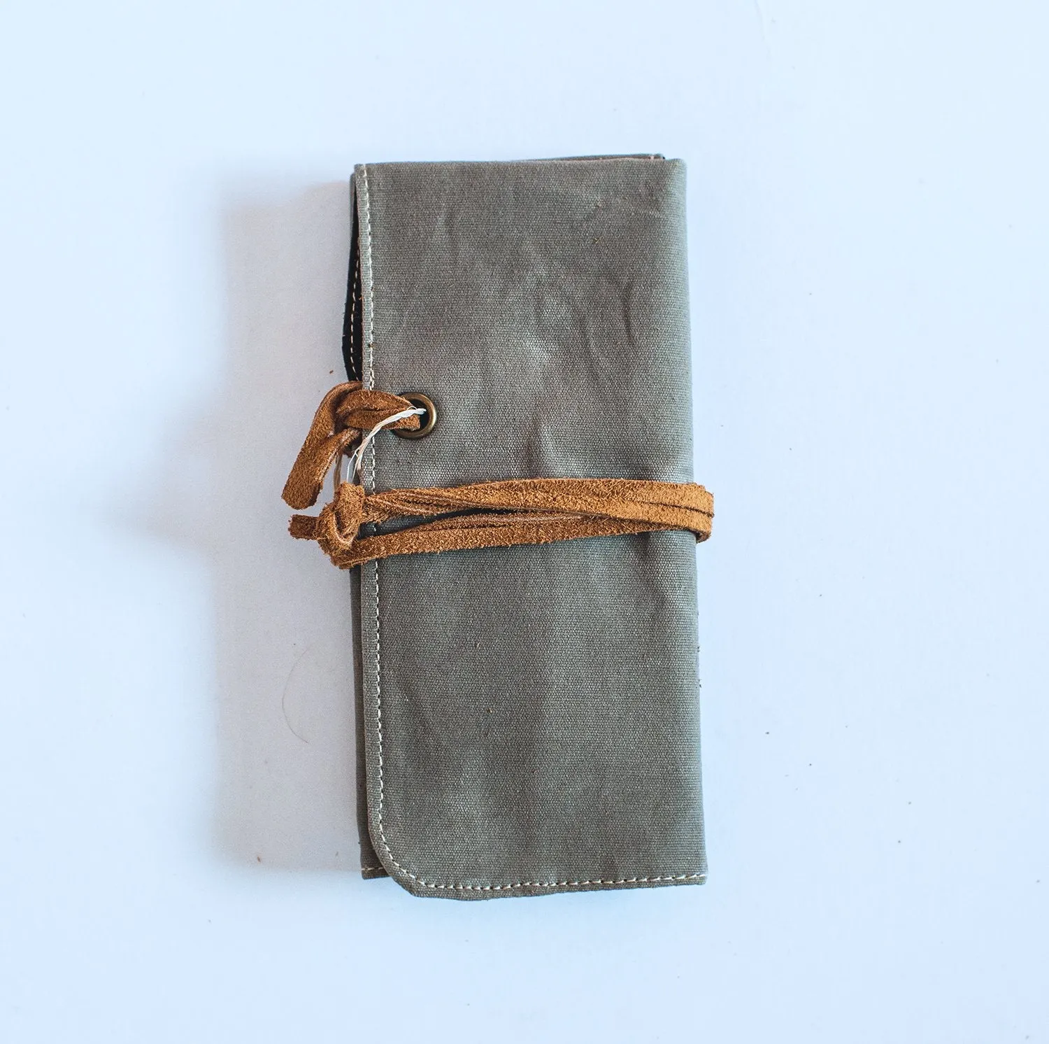 Gouache Barrie Waxed Canvas Watch Roll