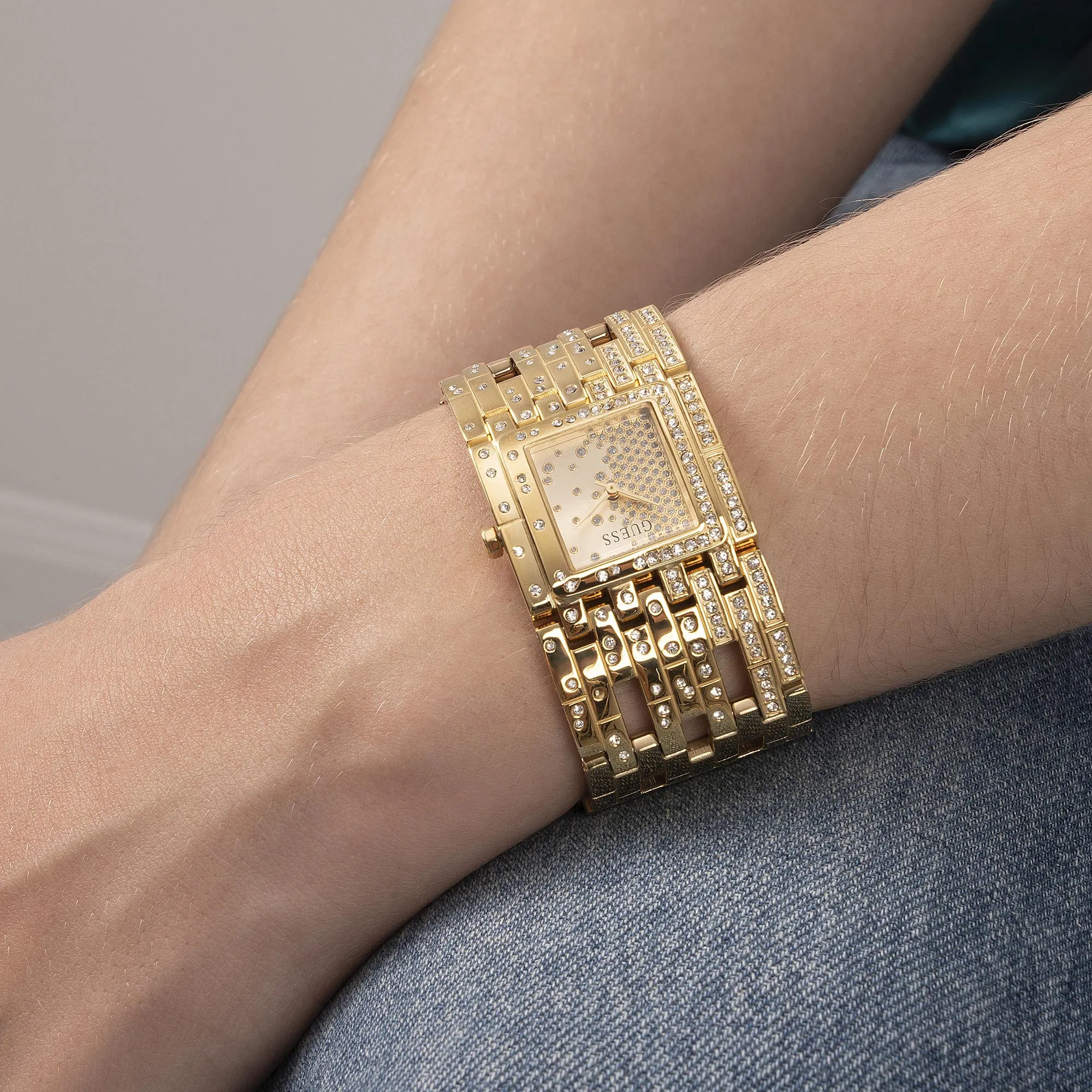 Guess Women's Watch Gold Tone Case Quartz