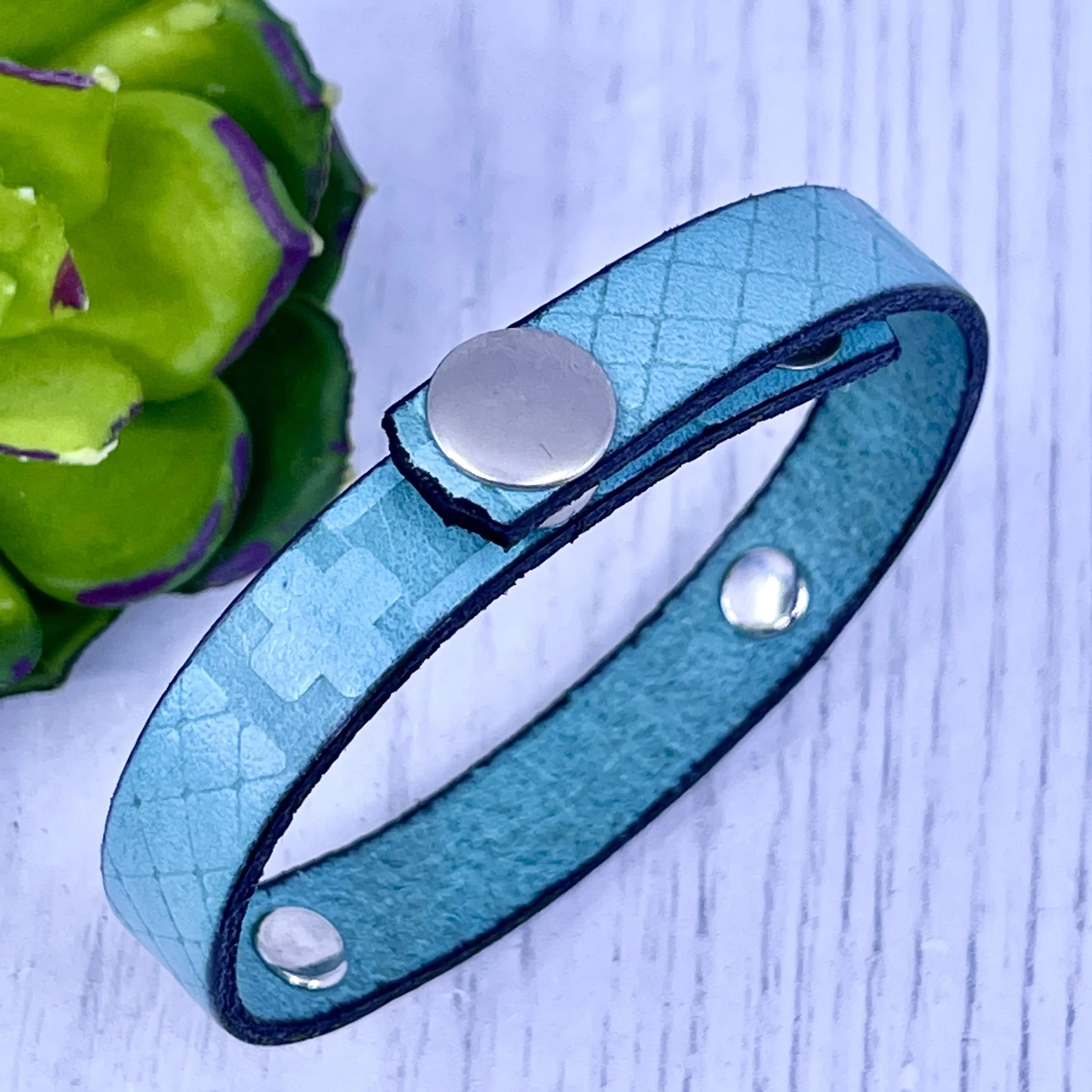 HOLD ON TO HOPE | 4 Colors | Southwest Leather Skinny Bracelet | 4 colors | Adjustable