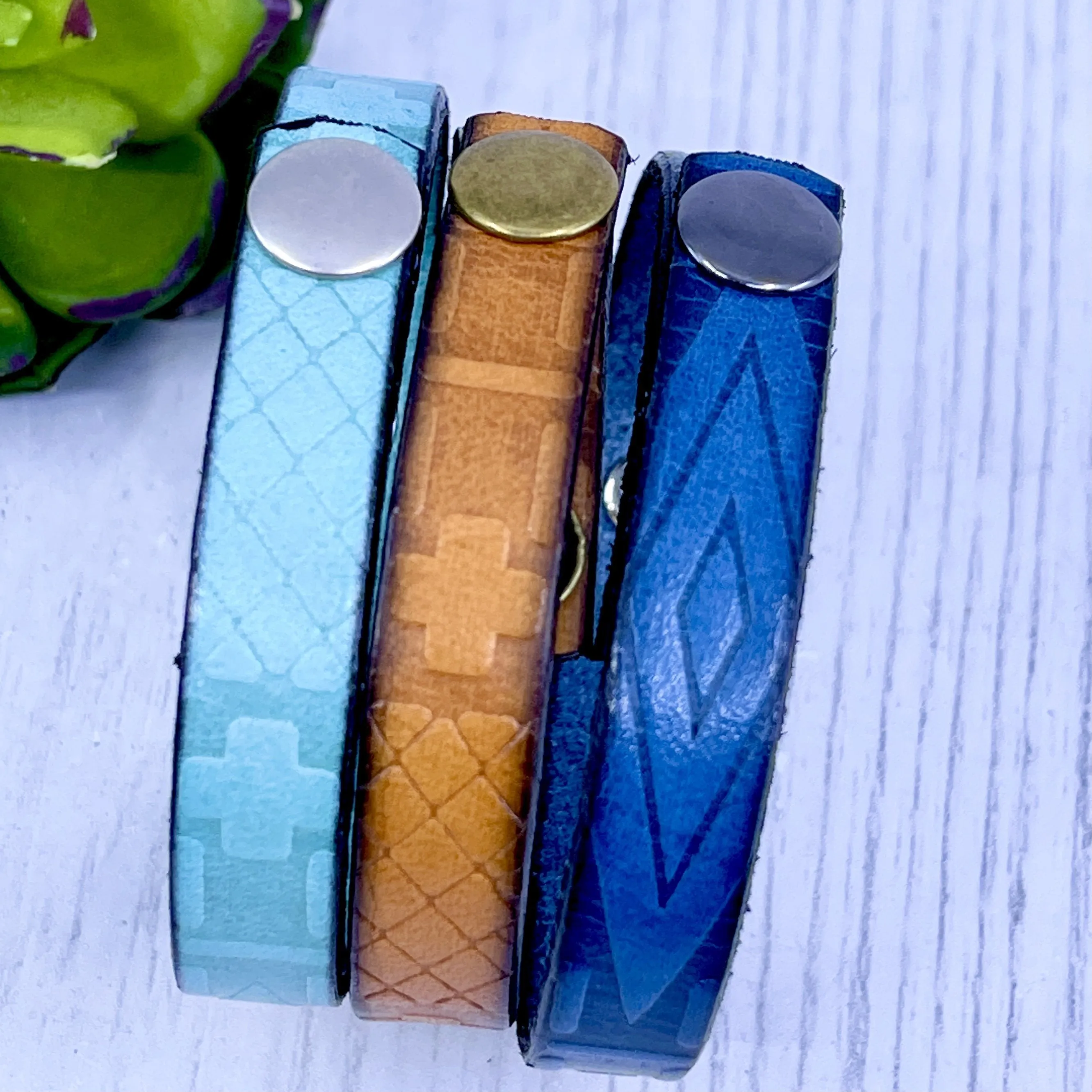 HOLD ON TO HOPE | 4 Colors | Southwest Leather Skinny Bracelet | 4 colors | Adjustable