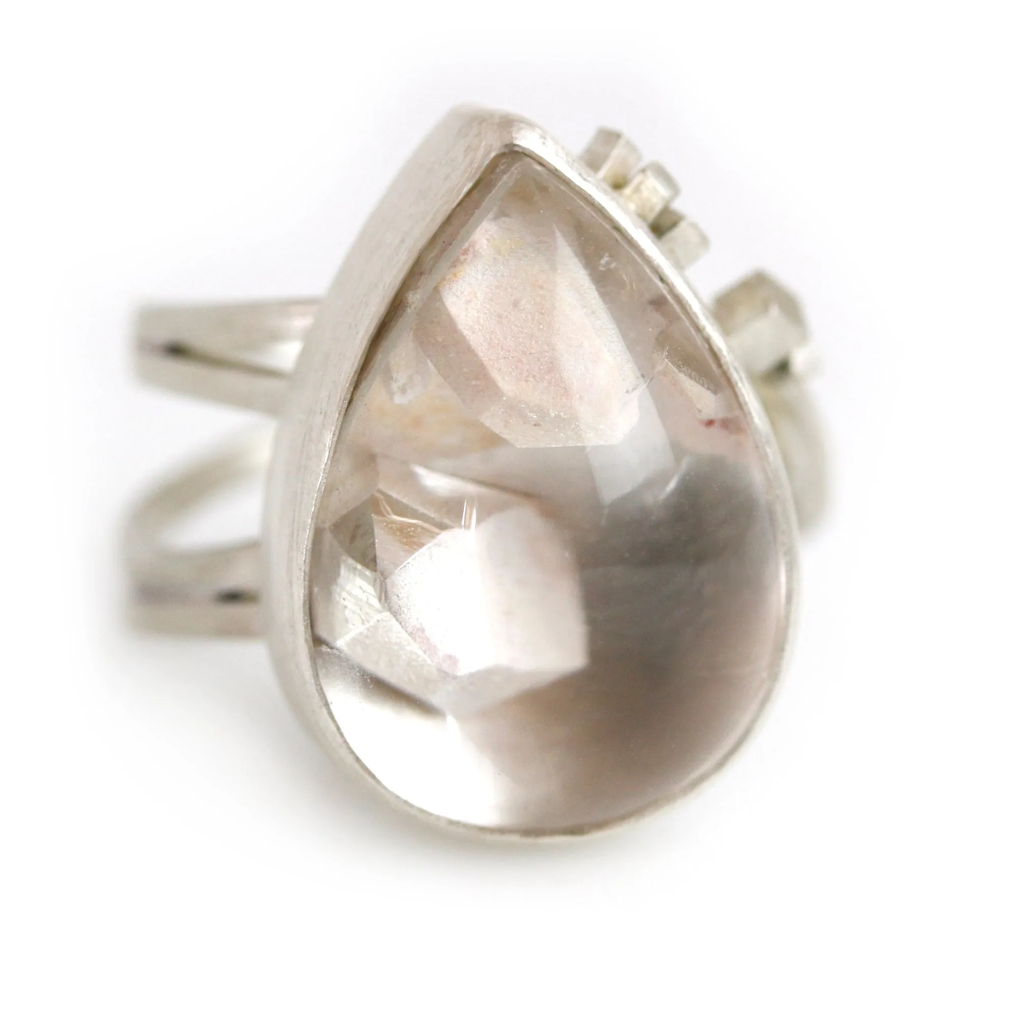 Included Quartz on a Square Wire Swirled Band. Size 8.