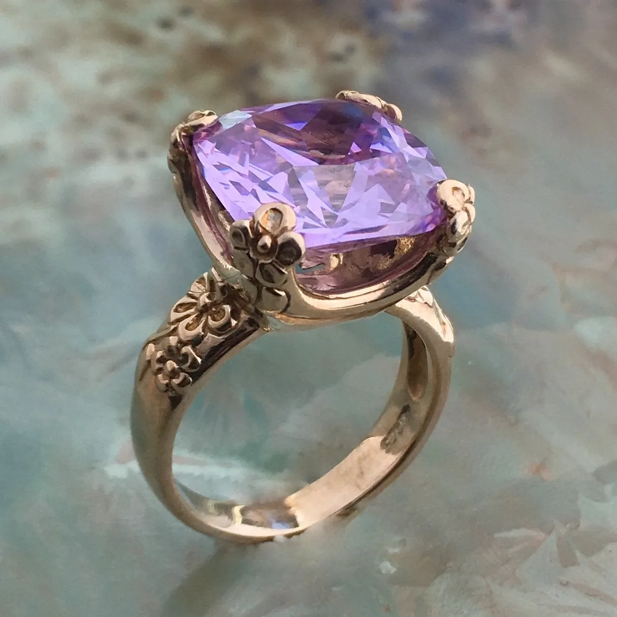 Lemon Quartz Golden Brass Ring - Hello Spring.