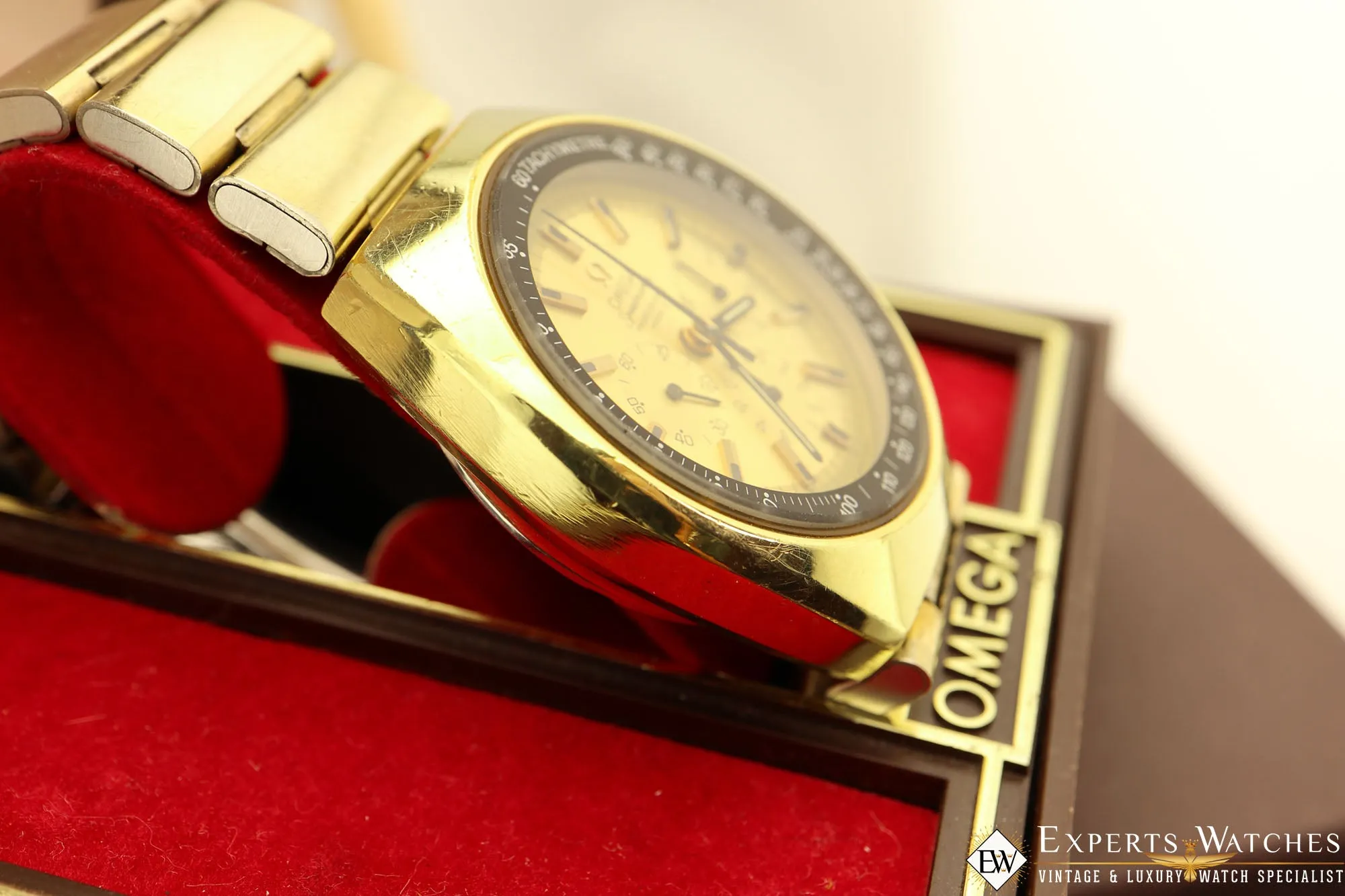 Military Omega Mark II SpeedMaster 147.034 1970 Chronograph 861 Gold Box Papers
