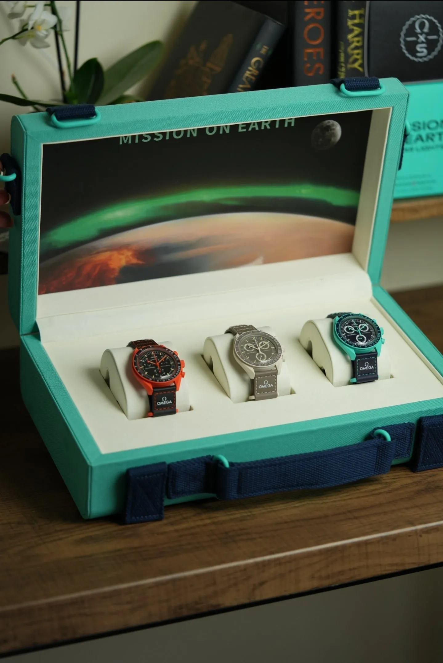 Mission On Earth MoonSwatch Flight Case Green