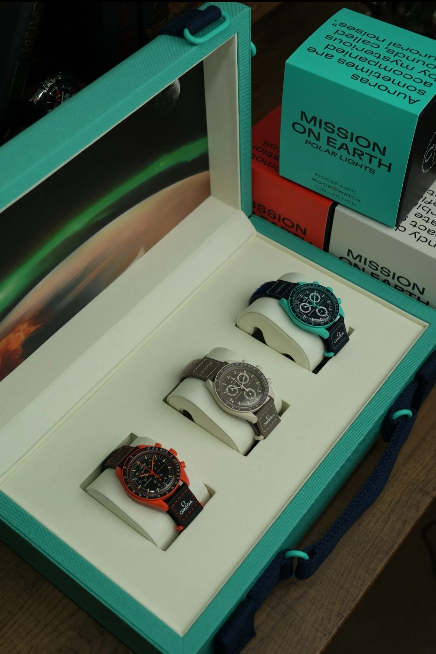 Mission On Earth MoonSwatch Flight Case Green