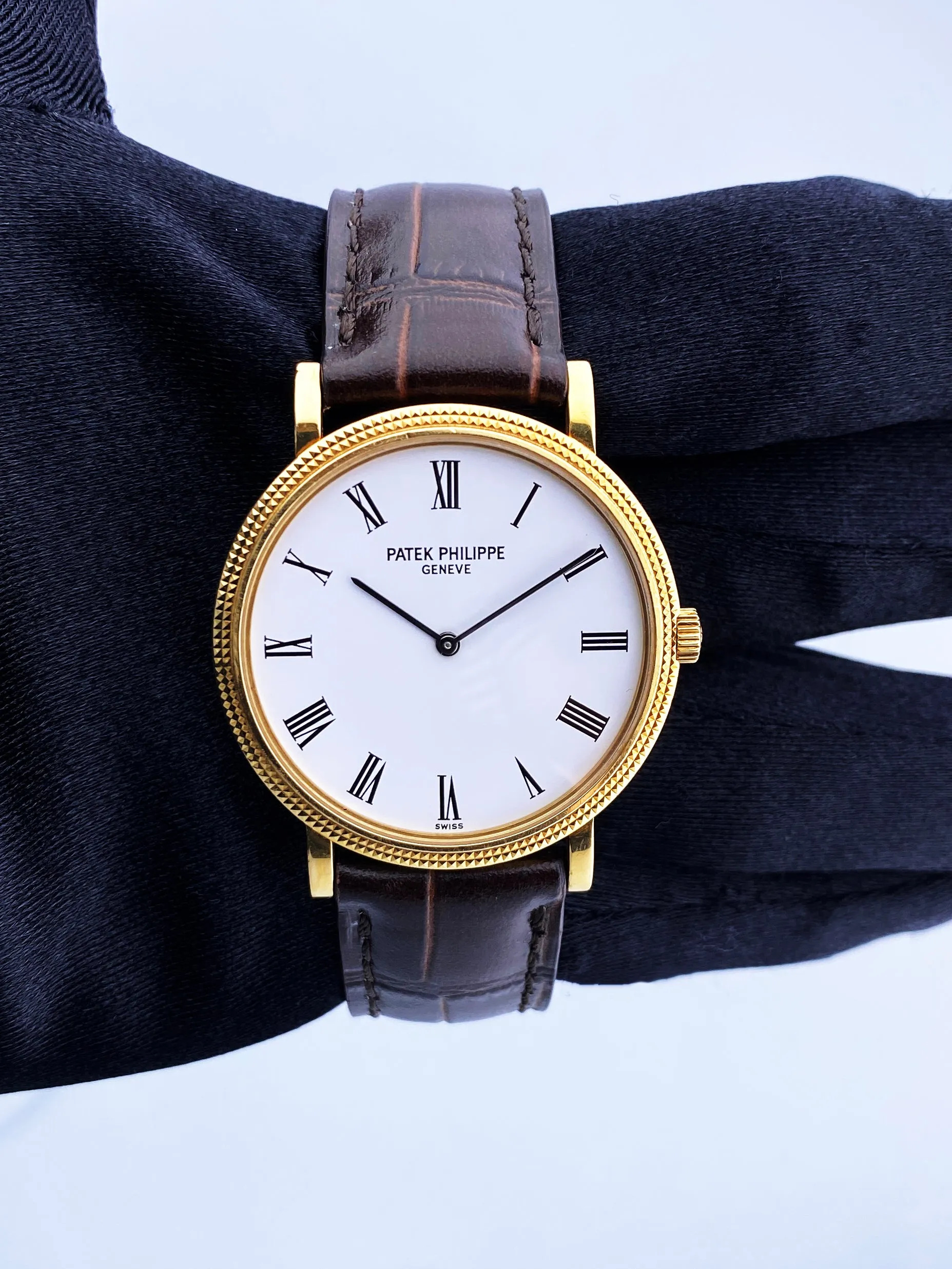 Patek Philippe Calatrava 5120J Mens Watch