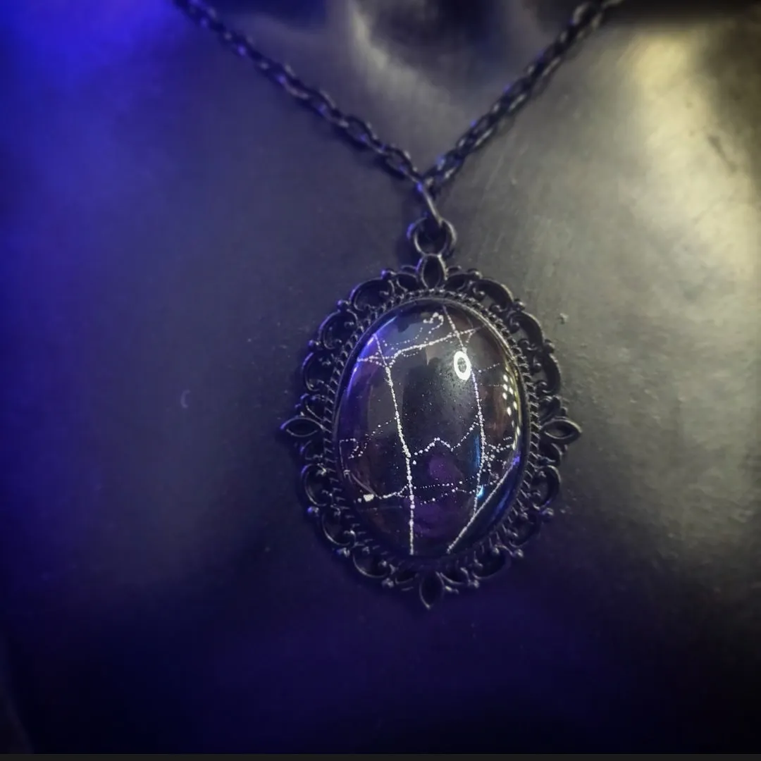 Real Responsibly sourced Spider Web (Pendants)