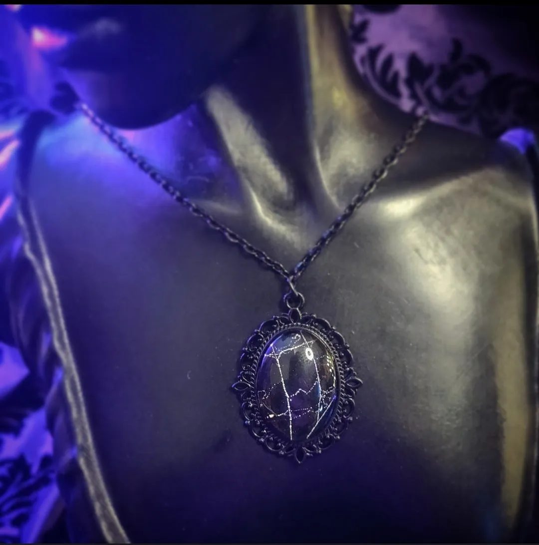 Real Responsibly sourced Spider Web (Pendants)