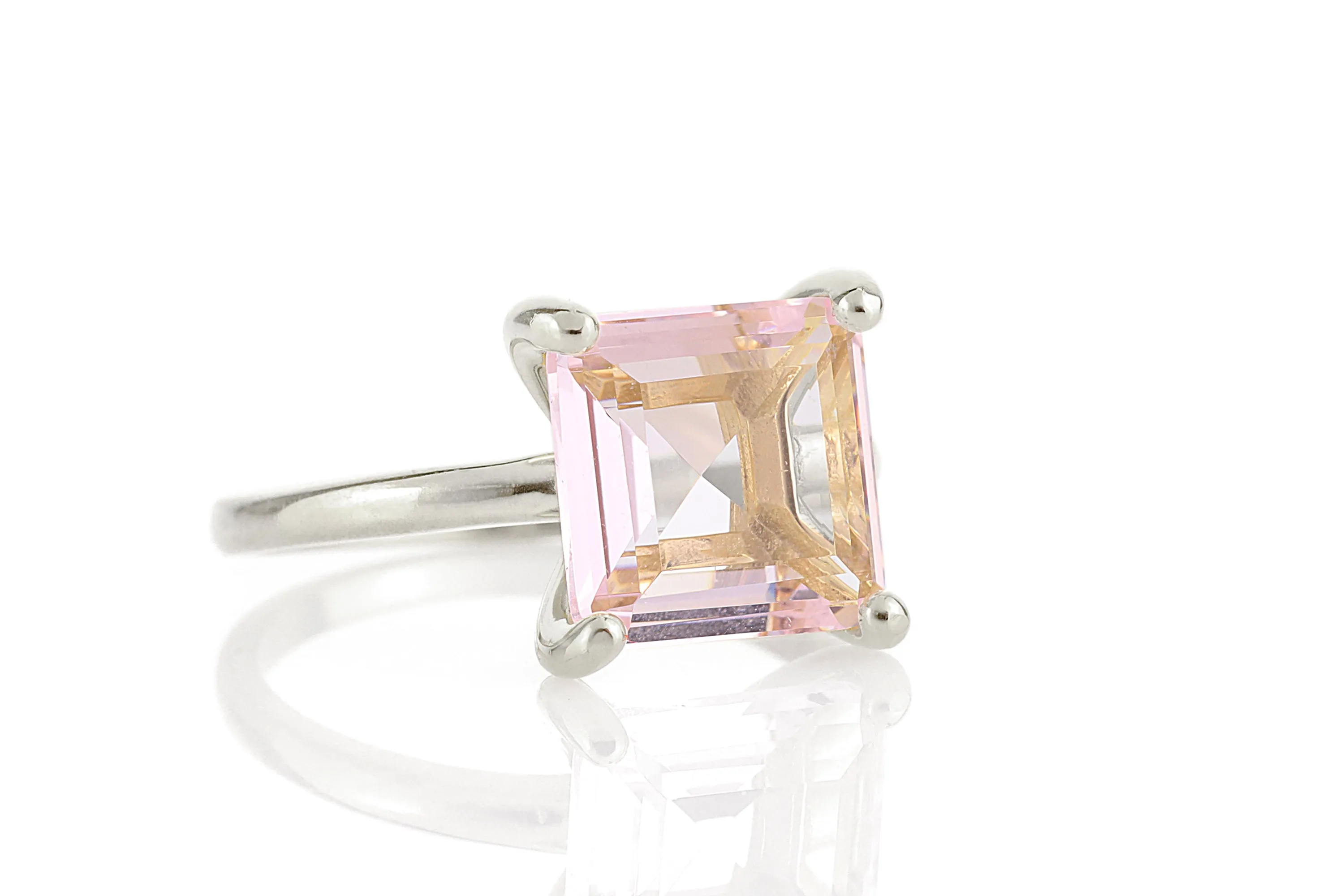 Rose Quartz Ring in 14k Rose Gold