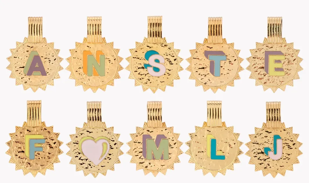 Say My Name Pearl Necklace - Letter T