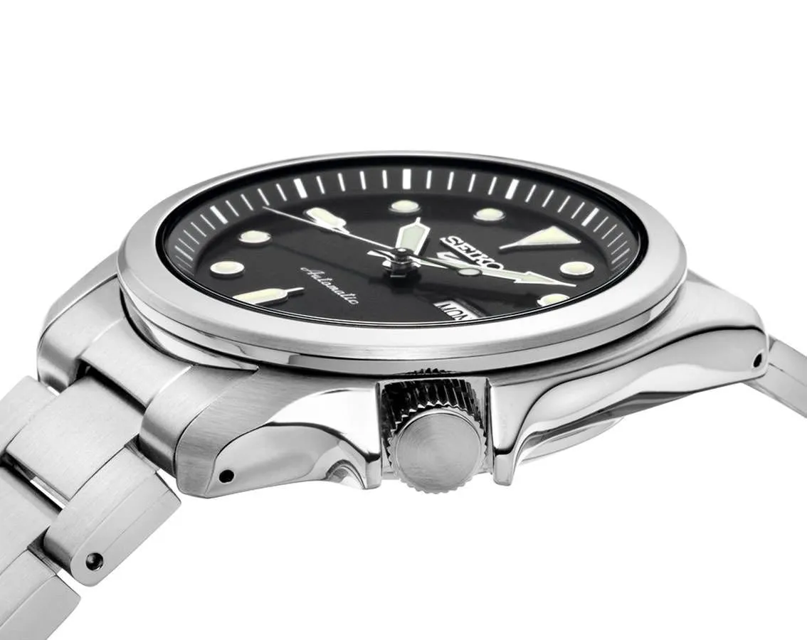 Seiko 5 Sports Black Dial Men 41mm