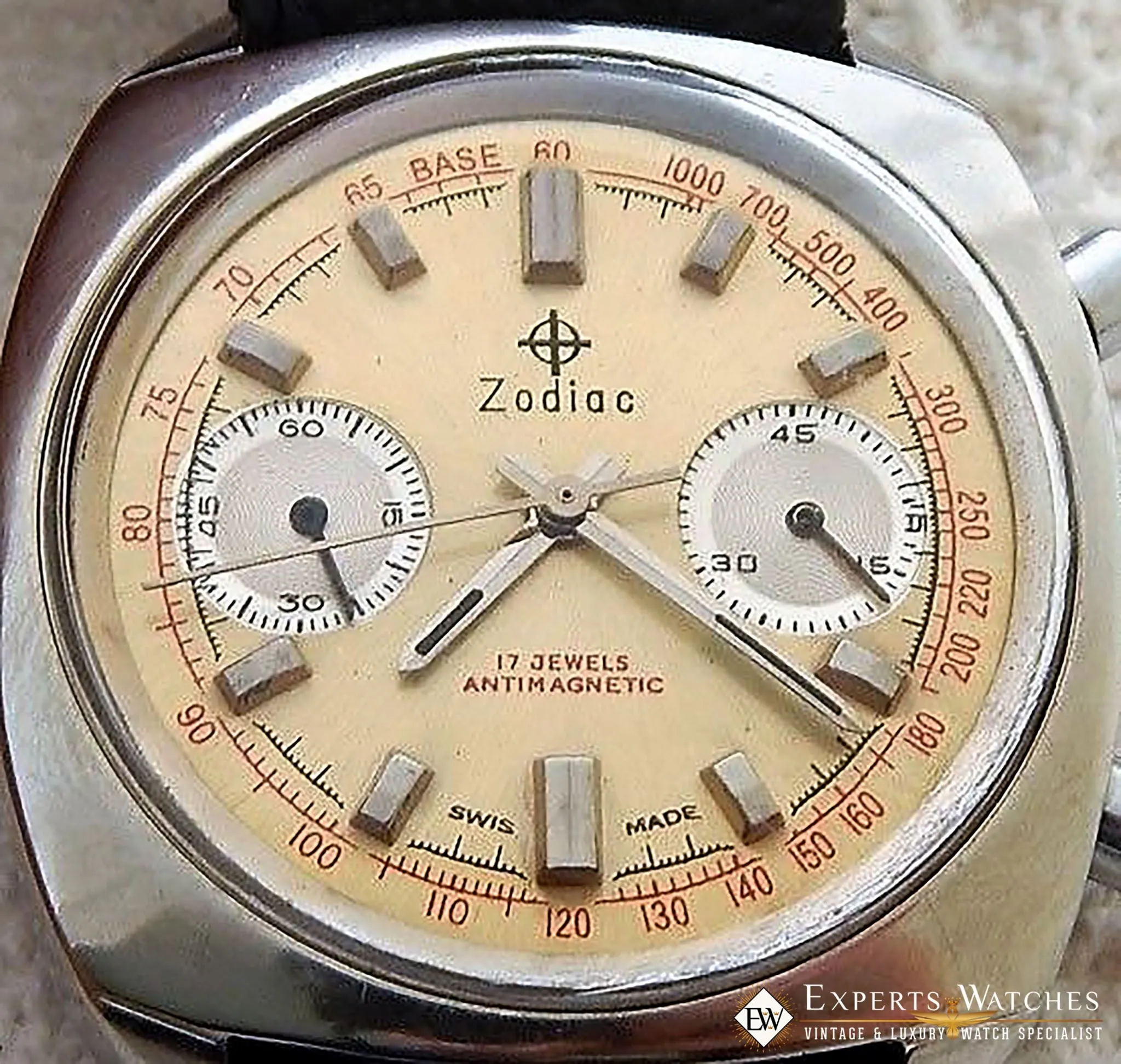 Serviced 1968 Vintage ZODIAC LE 'Camaro' Ref 9220 Chronograph VALJOUX 7730 Watch