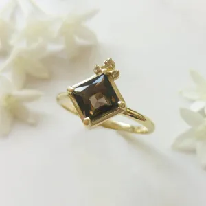 Smoky Quartz ring, 14k gold smoky Quartz and diamonds cocktail ring, alternative engagement ring, smoky quartz cocktail ring
