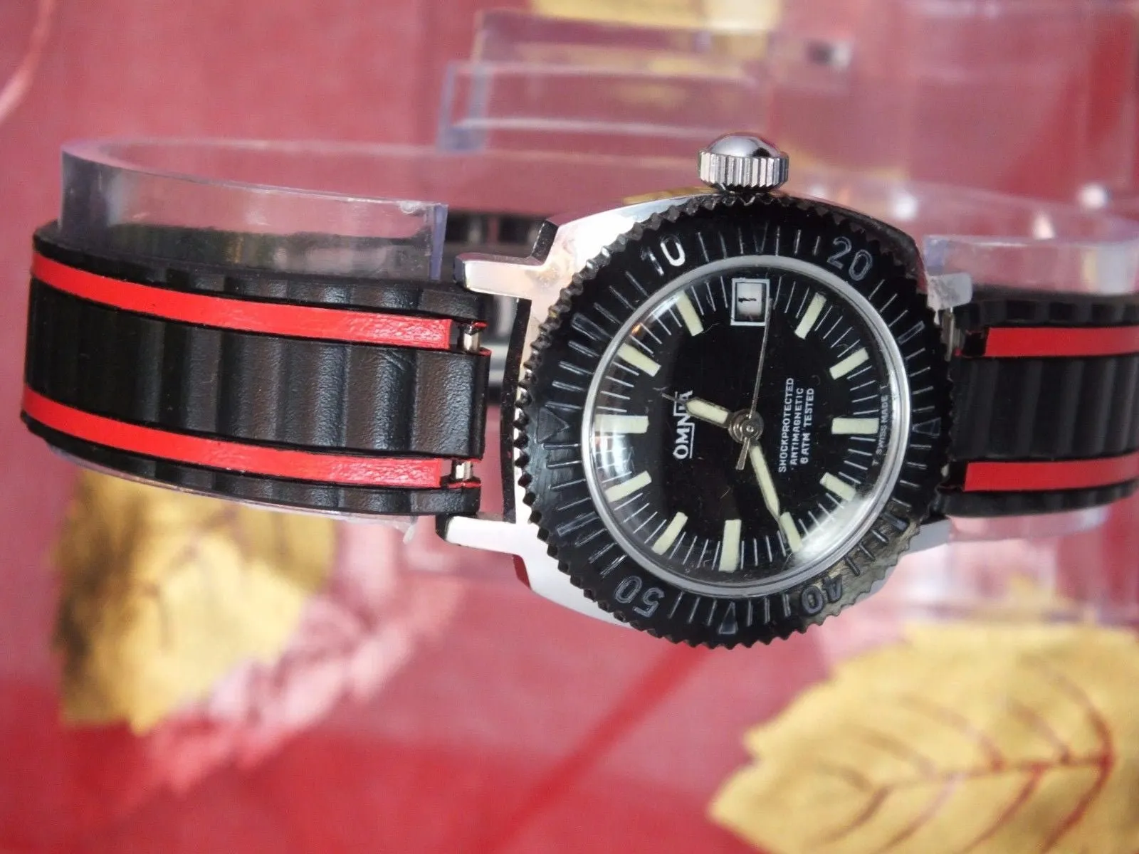 Sold!!! Vintage Women Omnia Divers Diving Watch Bezel  with Tissot band