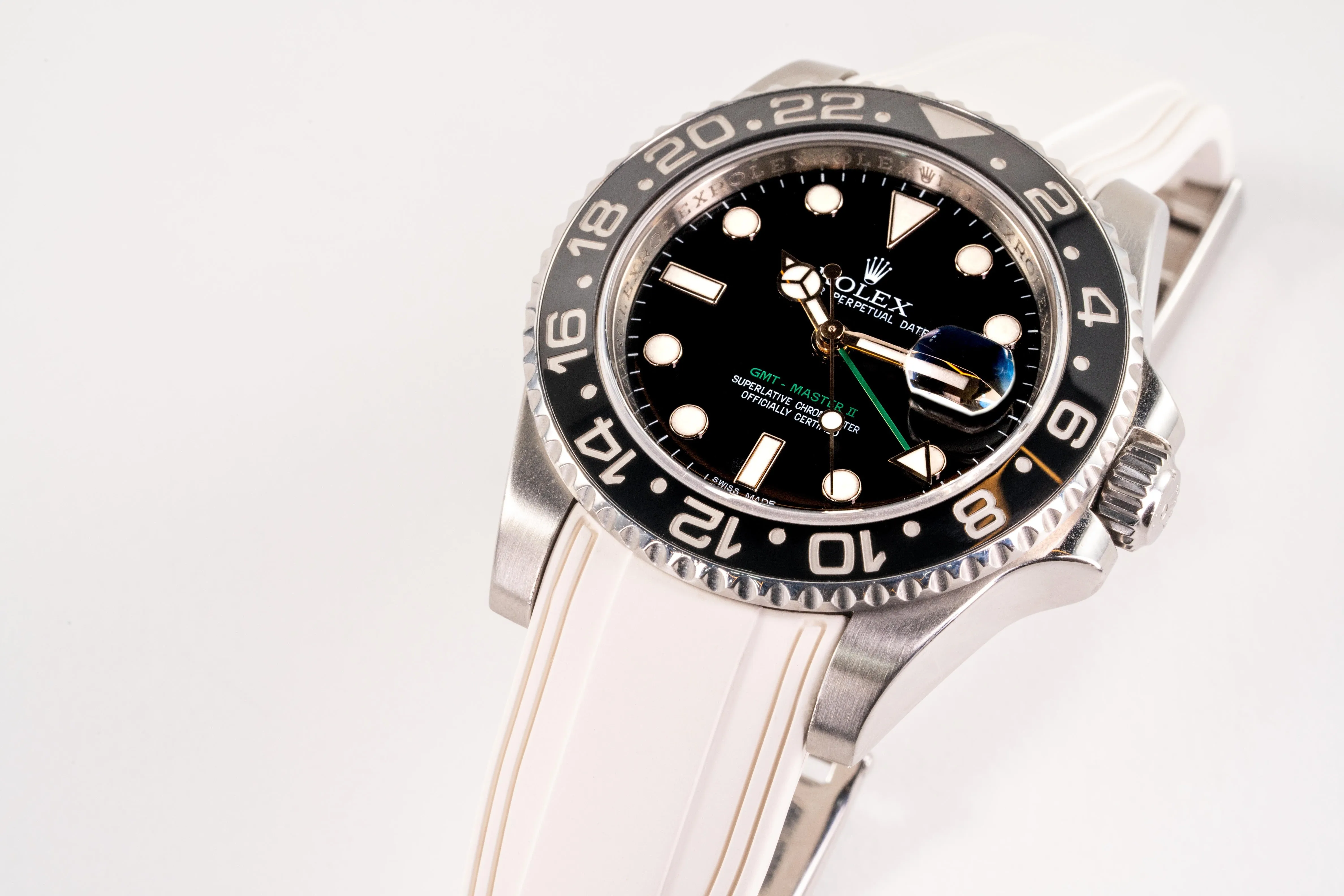Solitaire Rubber straps in Snowy White for Rolex GMT-Master II 116710LN