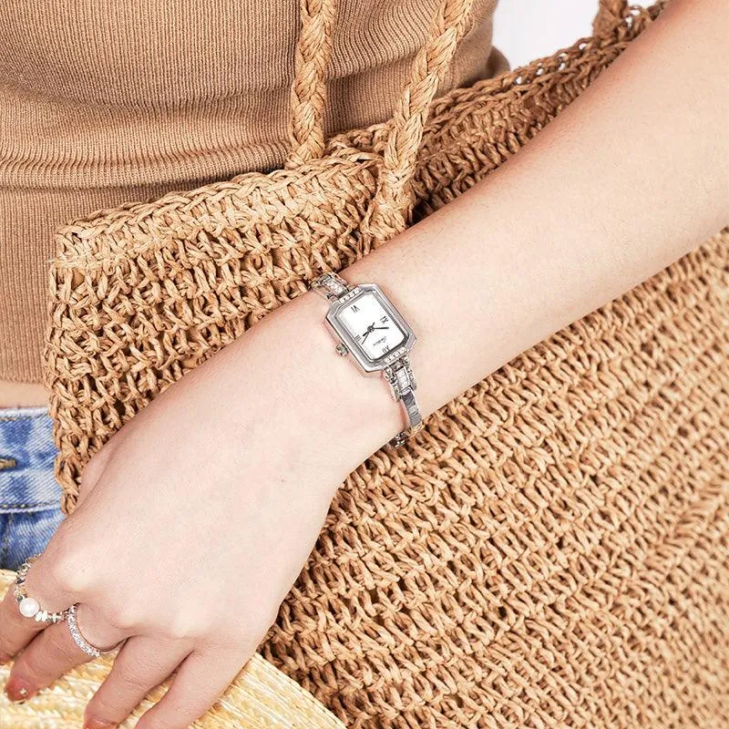 Sotoiru Ladies Square Watches Minimal Design for Daily Wear T3028W