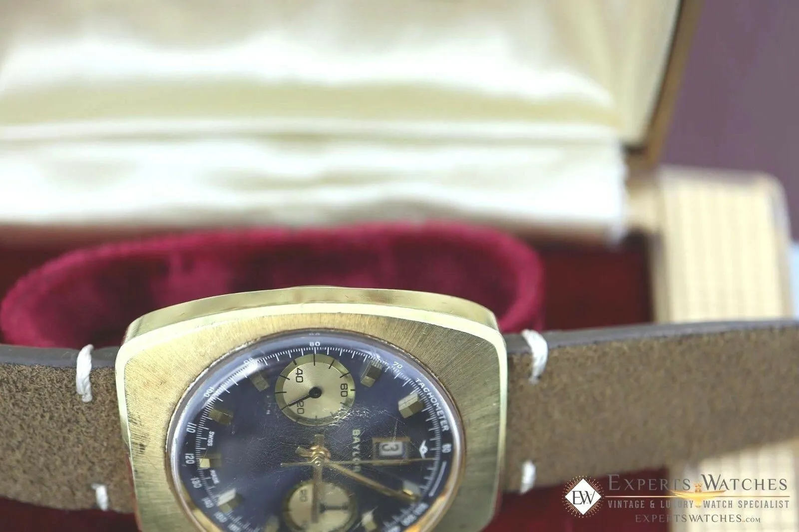 Vintage BAYLOR Chronograph Beautiful Blue Dial Matt Gold Fill Date at 12 W/ Box