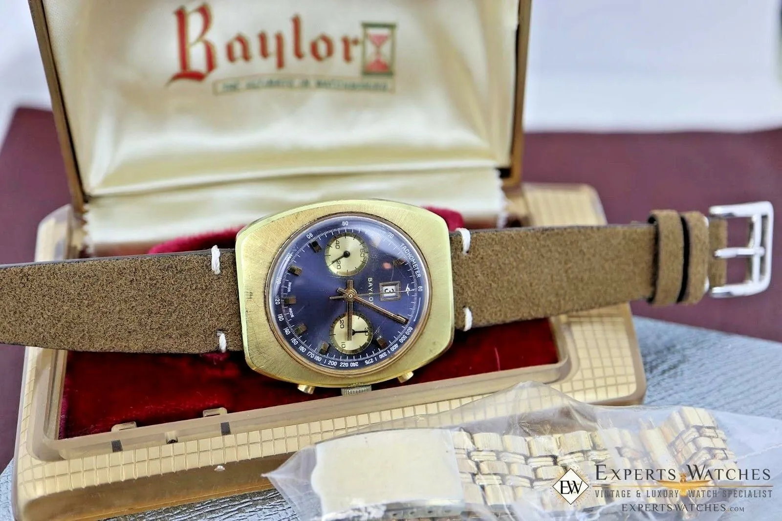 Vintage BAYLOR Chronograph Beautiful Blue Dial Matt Gold Fill Date at 12 W/ Box