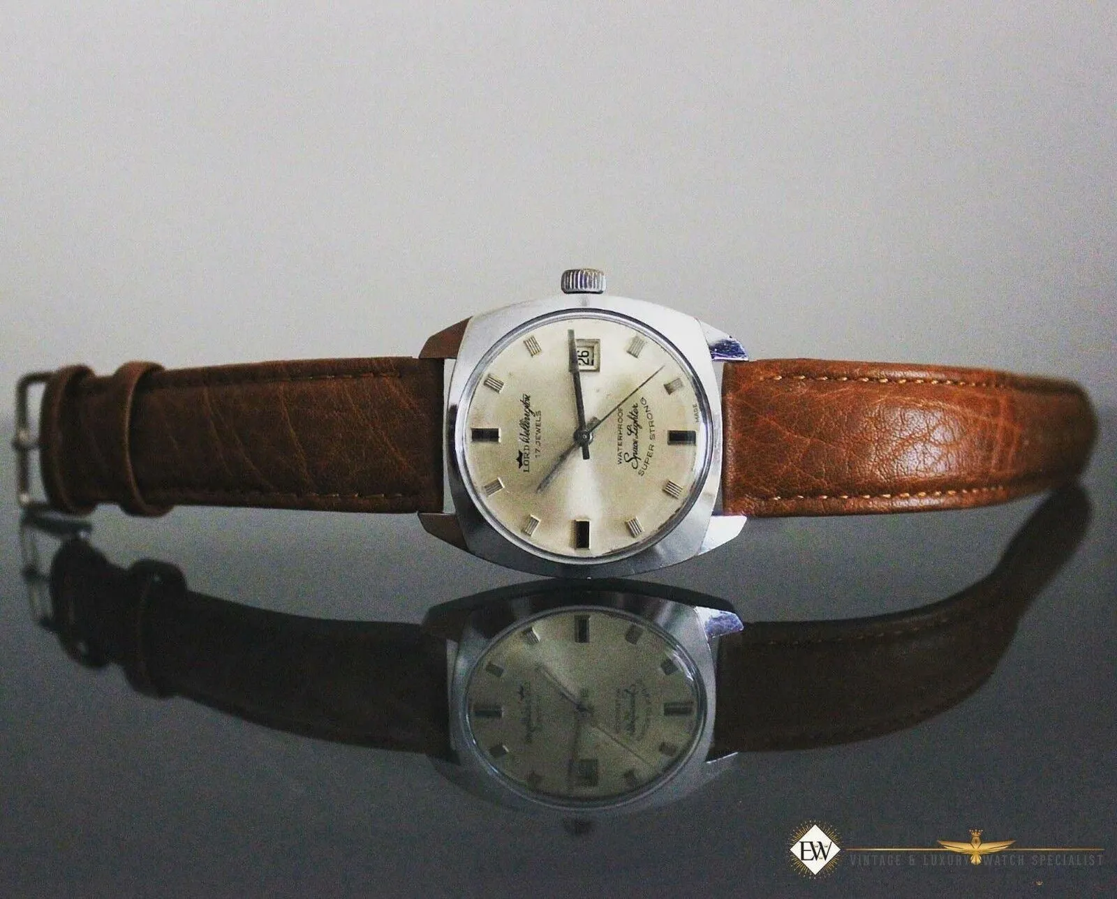 Vintage Lord Wellington Space Lighter Super Strong Manual EB 8800 Watch 17 Jewel