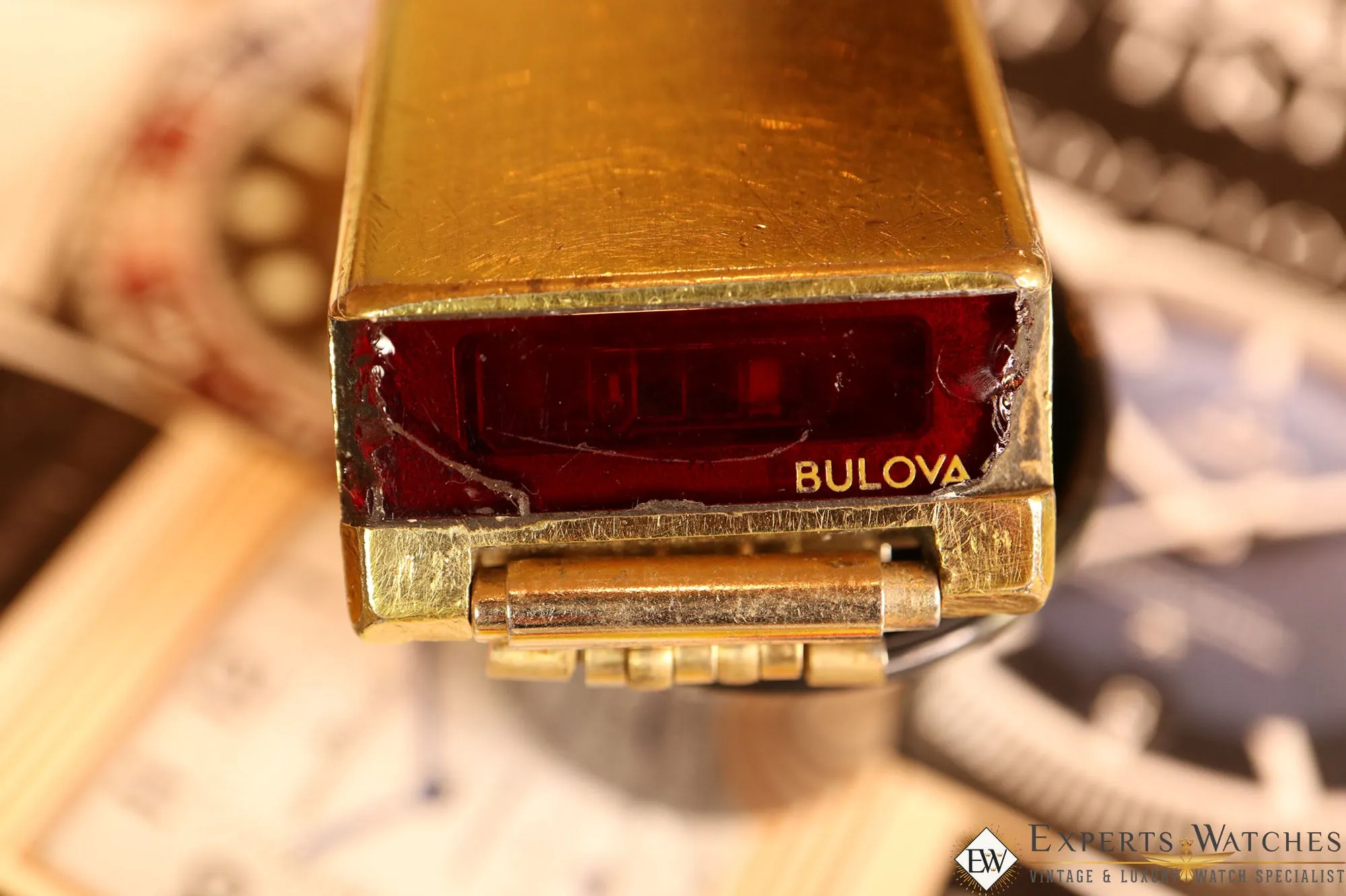 Vintage Rare 1976 Bulova COMPUTRON N7 Red LED Digital Gold Tone Cell 228