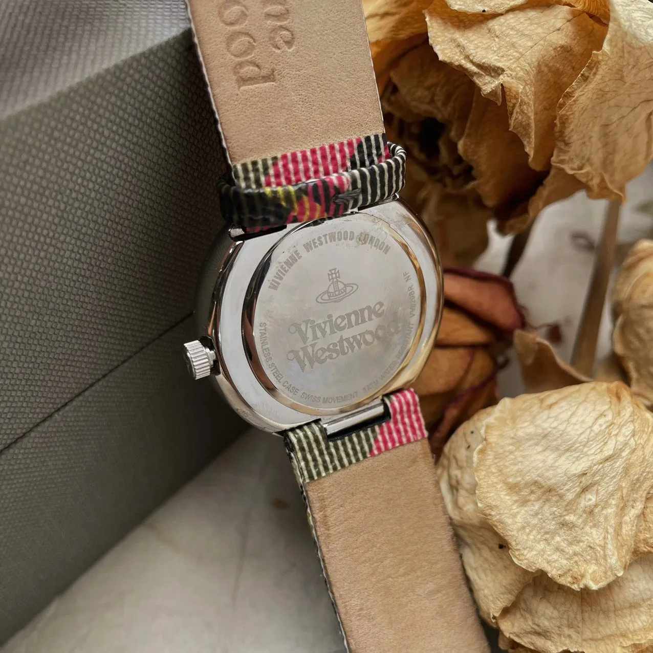 VIVIENNE WESTWOOD Tartan Vintage Watch