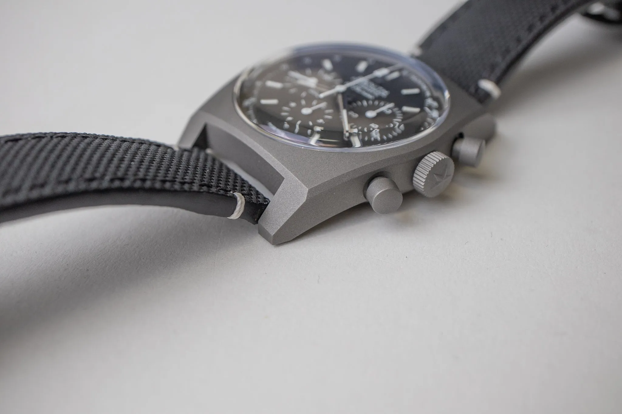 Zenith Chronomaster Revival Shadow 97.T384.4061/21.C822 Titanium