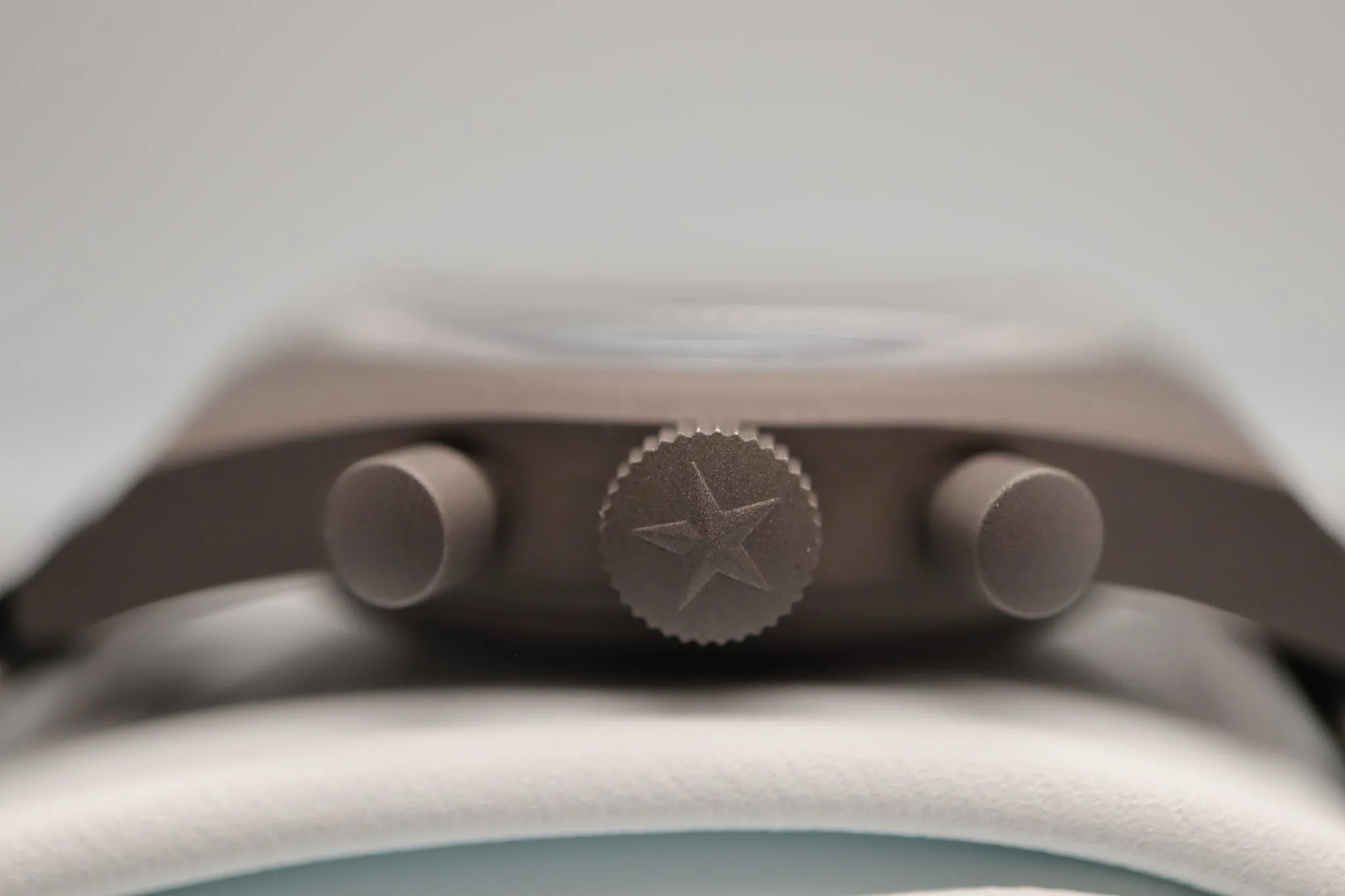 Zenith Chronomaster Revival Shadow 97.T384.4061/21.C822 Titanium