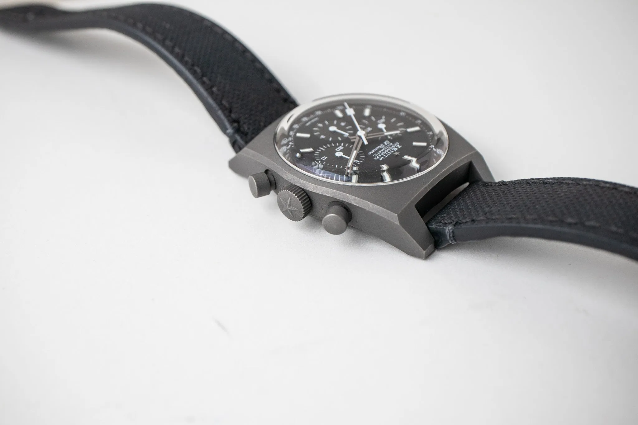 Zenith Chronomaster Revival Shadow 97.T384.4061/21.C822 Titanium
