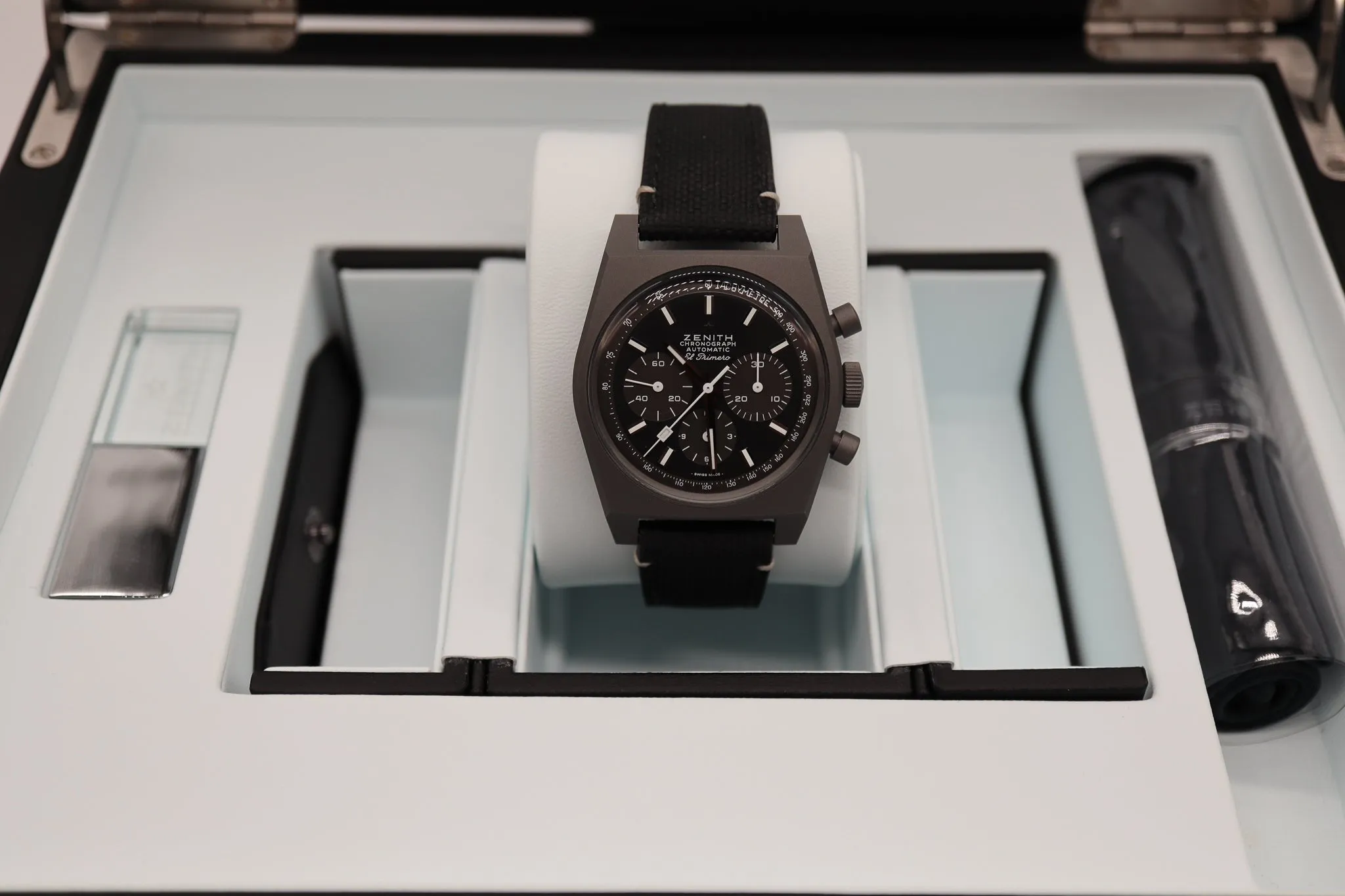 Zenith Chronomaster Revival Shadow 97.T384.4061/21.C822 Titanium